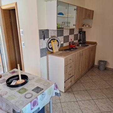 VIR PRODAJE SE VIŠE JEDNOSOBNIH ETAŽIRANIH APARTMANA