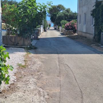 VIR PRODAJE SE VIŠE JEDNOSOBNIH ETAŽIRANIH APARTMANA