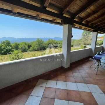 Viškovo, samostojeća prizemnica na mirnoj lokaciji! ID 334