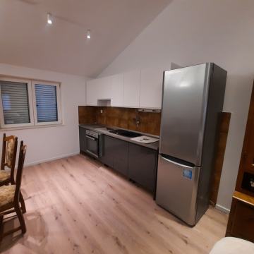 VISOKA USELJIV ODMAH- DVOSOBAN KOMFORAN STAN DUGOROČNO 76.00 m2