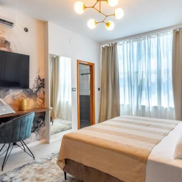 VISOKA 23m2 BELVEDERE GARSONJERA NA 1.KATU ZGRADE
