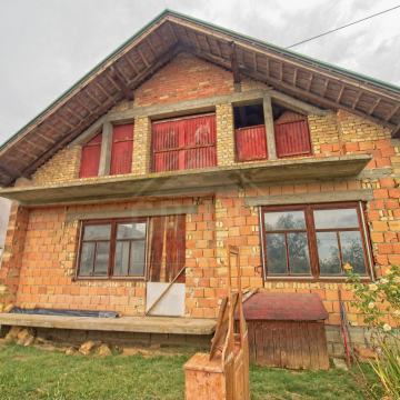 Visoka prizemnica | 140 m2 | 1326 m2 zemljište | Bilje