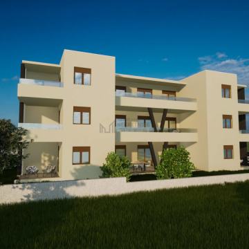 VODICE, PRODAJA STANA U PRIZEMLJU NOVOGRADNJE SA PRIPADAJUĆIM VRTOM