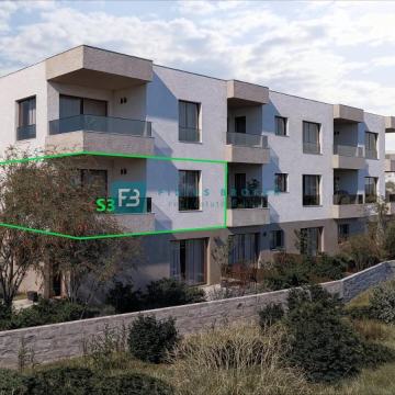 VODICE, novi projekt, 1. kat, 2 spavaće sobe, mirna lokacija