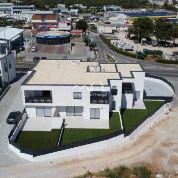 VODICE, S6, UPRAVO ZAVRŠEN STAN, DRUGI KAT S POGLEDOM NA MORE