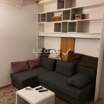 VOJAK, 1S+KUHINJA, IZNAJMLJUJEMO  400,00 EUR