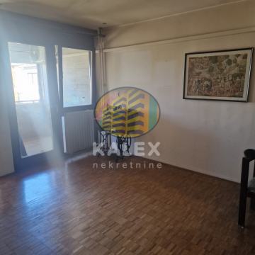 VRBANI - dvoetažan 5-sobni stan, 98,74 m2