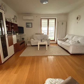 Vrbik, Penthouse četverosobni stan od 138.61 m2