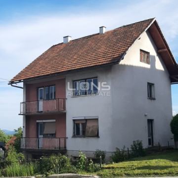 Vrbovsko, kuća za adaptaciju, 5000 m2 vrta!