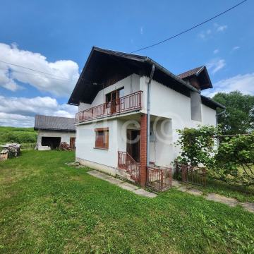 Vrginmost / Gvozd, kuća i okućnica od 1626 m2, 49.900 €