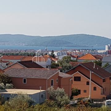 Zadar, Bili brig, građevinsko zemljište 2600 m2