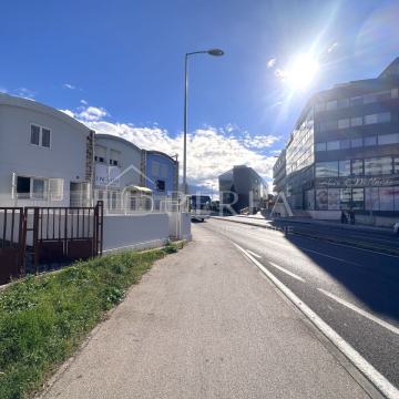 ZADAR - BULEVAR, kuća u nizu od 89 m2!
