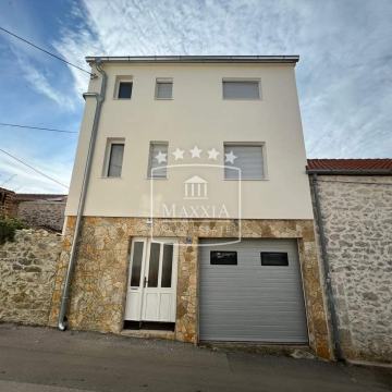 Zadar - Diklo - tipična dalmatinska kuća 120m2 u blizini mora! 280000€