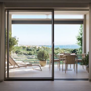 Zadar-Petrčane/2-soban/61,20m2/I.kat/prvi red uz more/namješteno