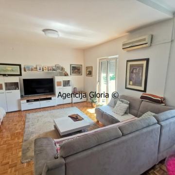 Zadar, Petrići, 84,80m2, namješten, vrt površine 125m2!