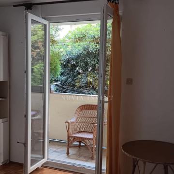 ZADAR-trosoban stan, Branimirova obala,izuzetna lokacija