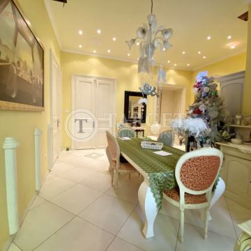 Zagreb, Donji grad, stan 145m2, strogi centar