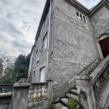 Zagreb, Maksimir, Lašćina, poslovni prostor + 3 stana, 321.00 m2,