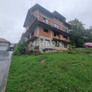 Zagreb, Stenjevec, investicijska prilika - moguće izvesti 4 stana