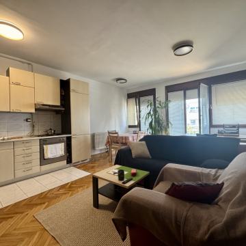 Zagreb, Trešnjevka, 2- soban STAN 52,82 m² (tramvaj 2 min)