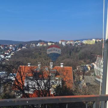 Zagreb, Vrhovec: kuća s velikim dvorištem
