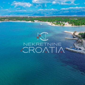ZATON: 2SP sobe, 2 SPREMIŠTA, 2 TERASE I DVORIŠTE, 100 m OD PLAŽE!