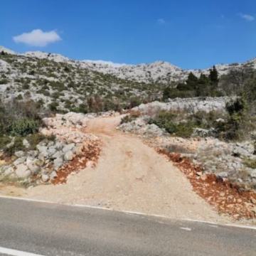 Starigrad Paklenica, maslinik s nevjerojatnim pogledom, 504m2