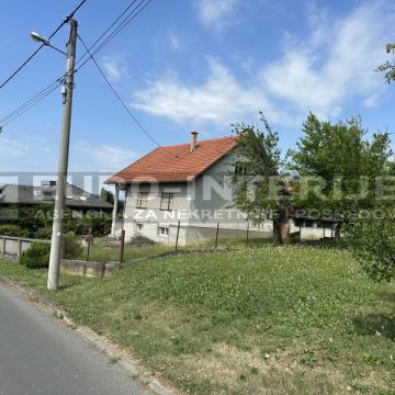 Zemljište Zagreb - Bizek - 2.289 m² s kućom za rušenje-bez provizije!