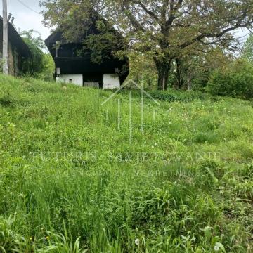 Žumberak, staro imanje s kućom na parceli od 4690 m2