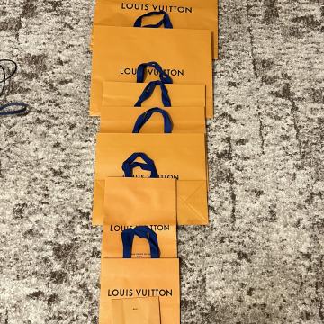 Šoping Torba GUCCI DIOR CHANEL LOUIS VUITTON 42kom