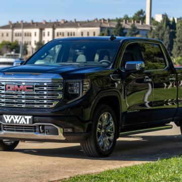 GMC Sierra 1500 Denali CrewCab 4WD automatik