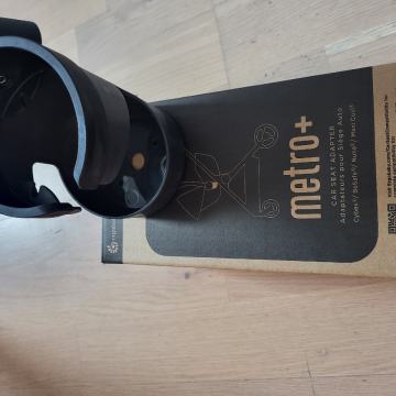 adapteri za ergobaby + poklon čaša