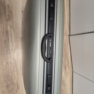 Prodajem kvalitetan čvrsti plastični avionski putni kofer na kotače, k