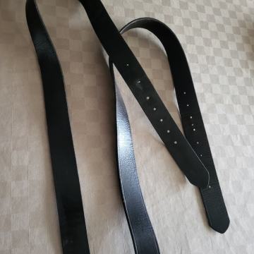 Remen kožni 2 kom , d=124cm i 114cm , širina 4cm vidi slike!