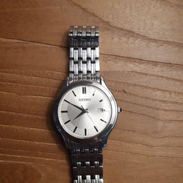Seiko rucni sat