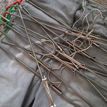 Vješalica za odjeću rastezljiva