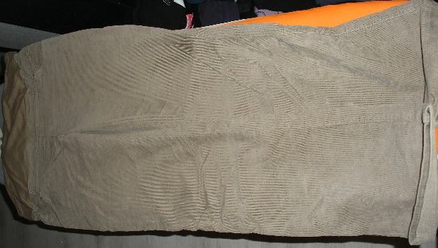 Hlače za trudnice 44 samt C&A