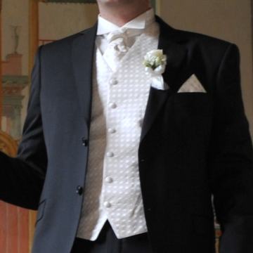 Košulja, prsluk, kravata, maramica - CROATA. može odvojeno