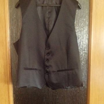 novi svečani prsluk