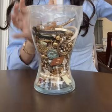 20 kom RAZNOG NAKITA za 25 eur