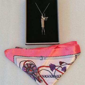 Adriatic Jewels - Komplet Lančić sa privjeskom i svilena marama