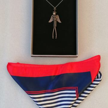 Adriatic Jewels - Komplet Lančić sa privjeskom i svilena marama