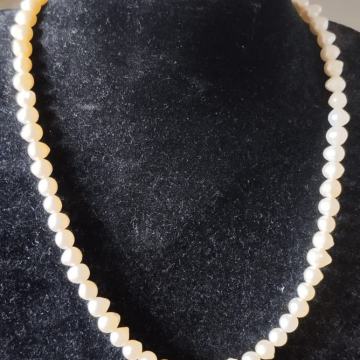 antique biserna ogrlica