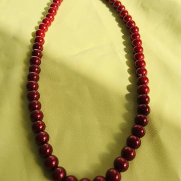 BURGUNDIJA BISERNA OGRLICA