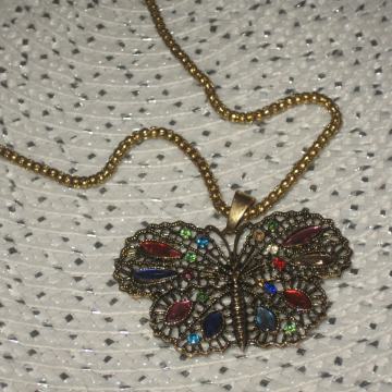 NOVA  ogrlica na leptira