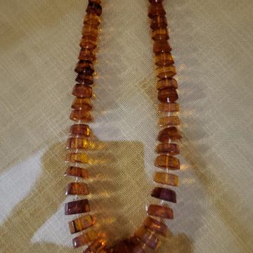 Jantarna ogrlica iz Rusije