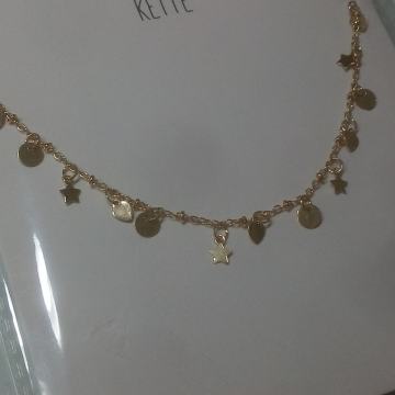 NOVA OGRLICA BOJA ZLATA