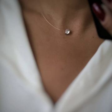 OGRLICA S PRIVJESKOM - NOVO