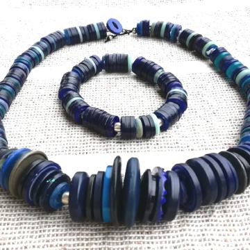 kompletić narukvica i ogrlica od gumbića