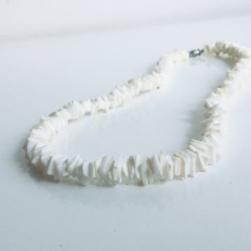 KORALJNA BIJELA OGRLICA